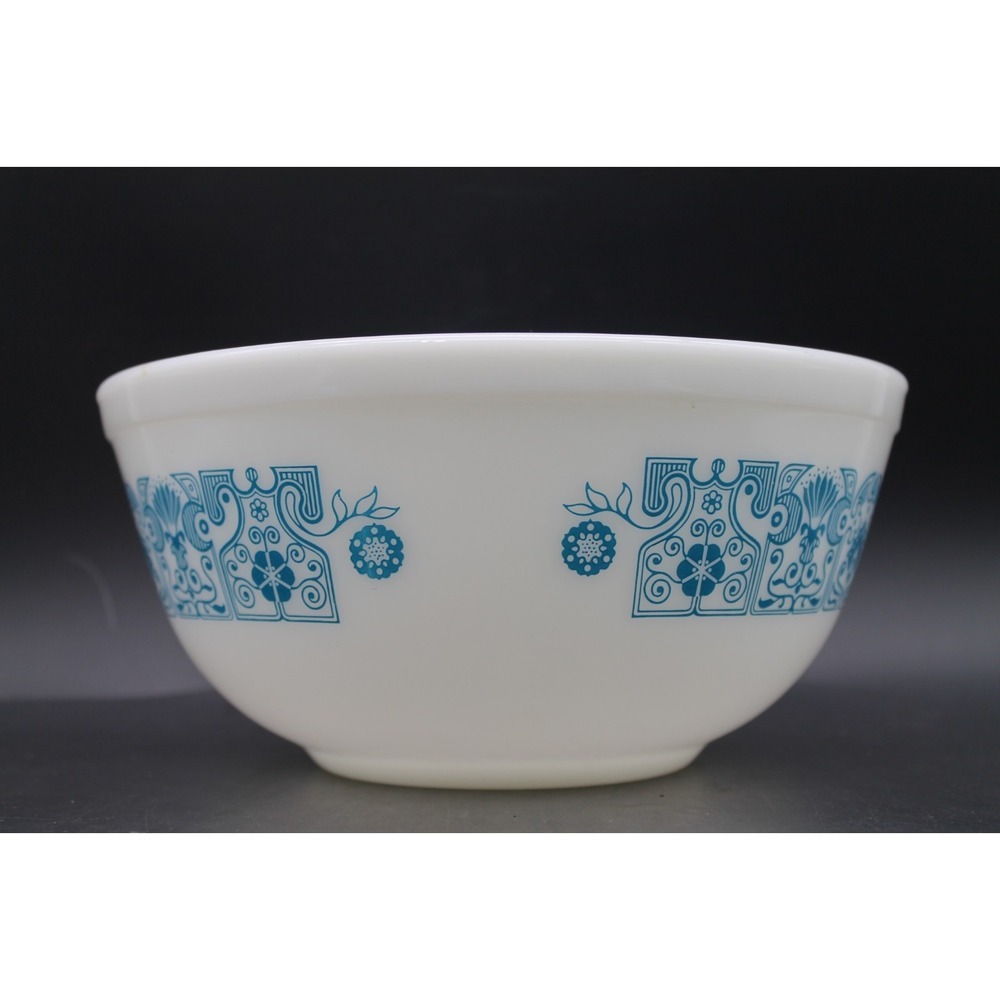 Vintage Pyrex Horizon Blue Nesting Mixing Bowls Set of 2 White Milk Glass USA - Picture 3 of 16